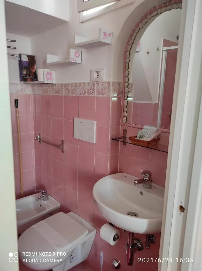 Enza Room'S Amalfi Coast Affittacamere Italien