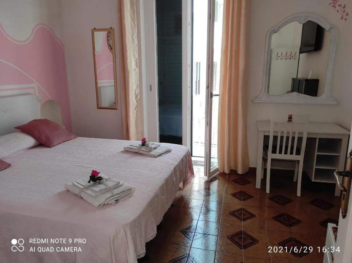 Enza Room'S Amalfi Coast Affittacamere